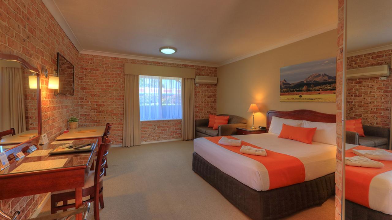 Endeavour Court Motor Inn Dubbo Ngoại thất bức ảnh