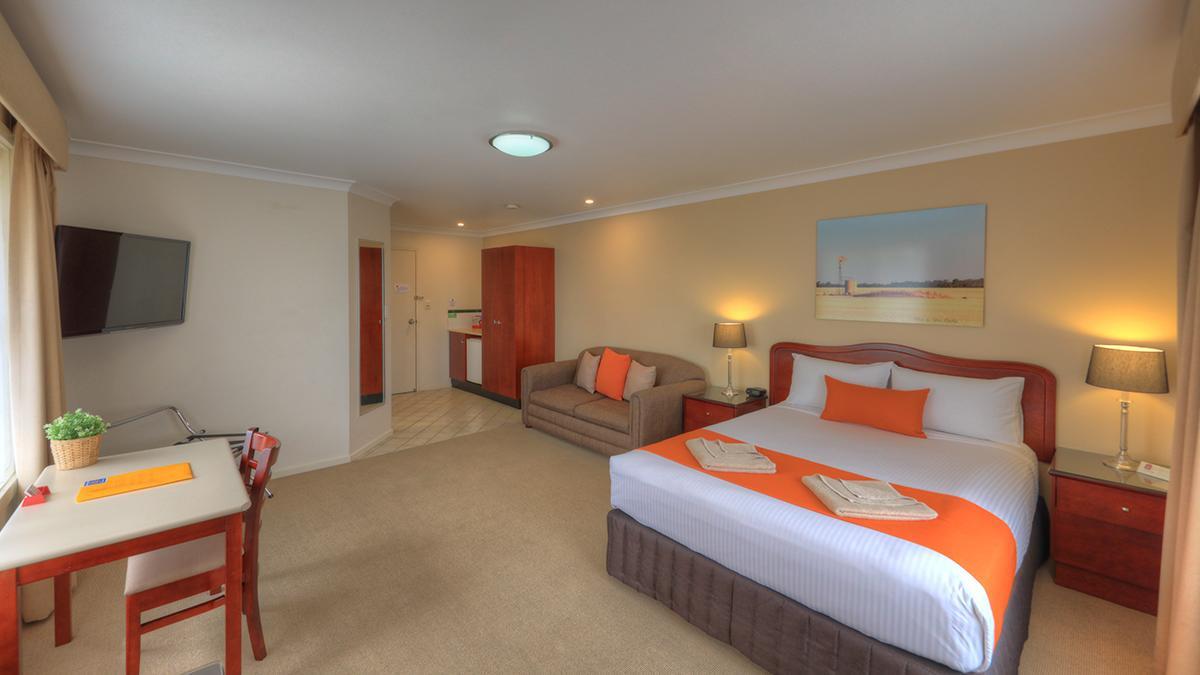 Endeavour Court Motor Inn Dubbo Ngoại thất bức ảnh