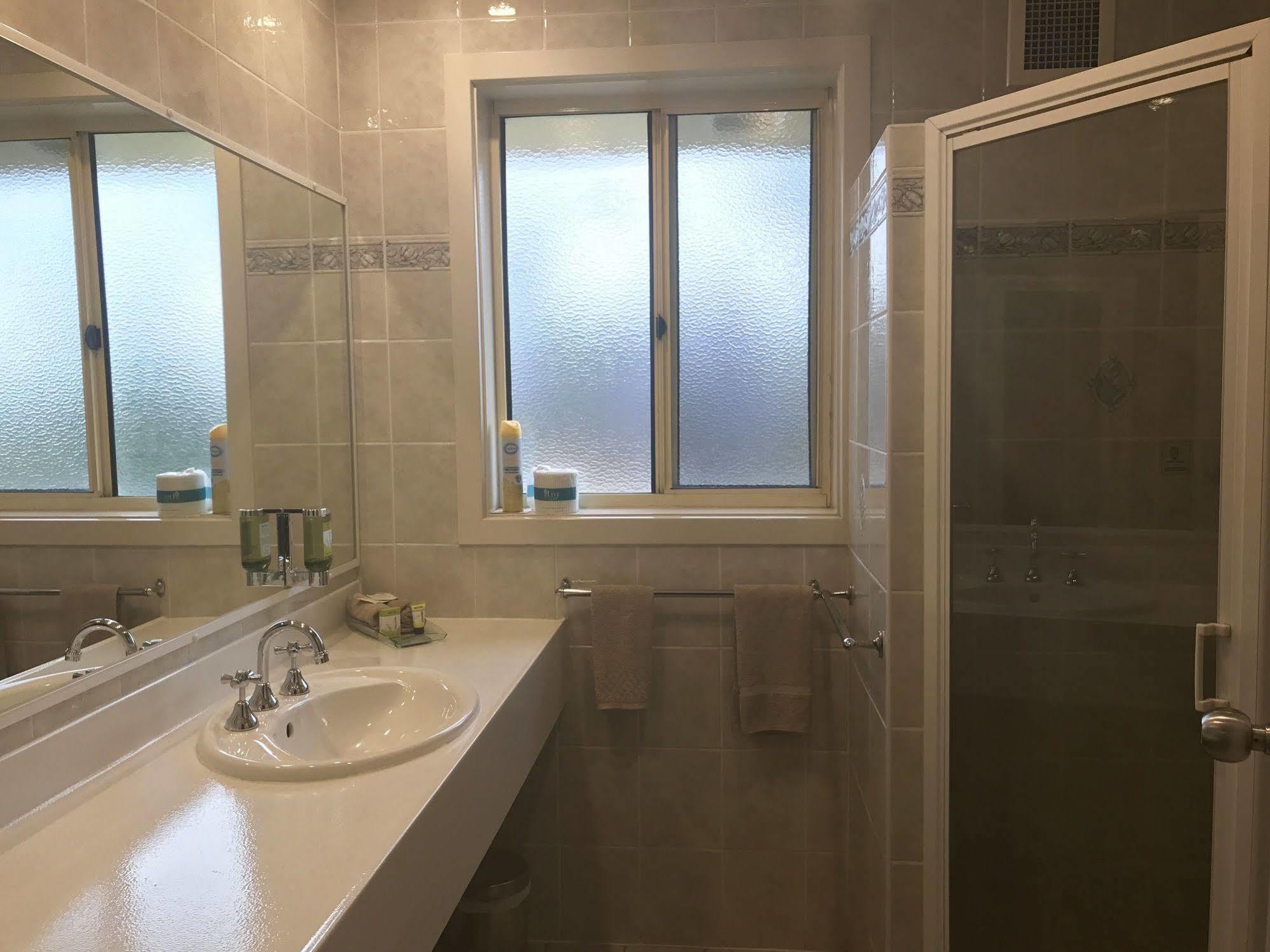 Endeavour Court Motor Inn Dubbo Ngoại thất bức ảnh