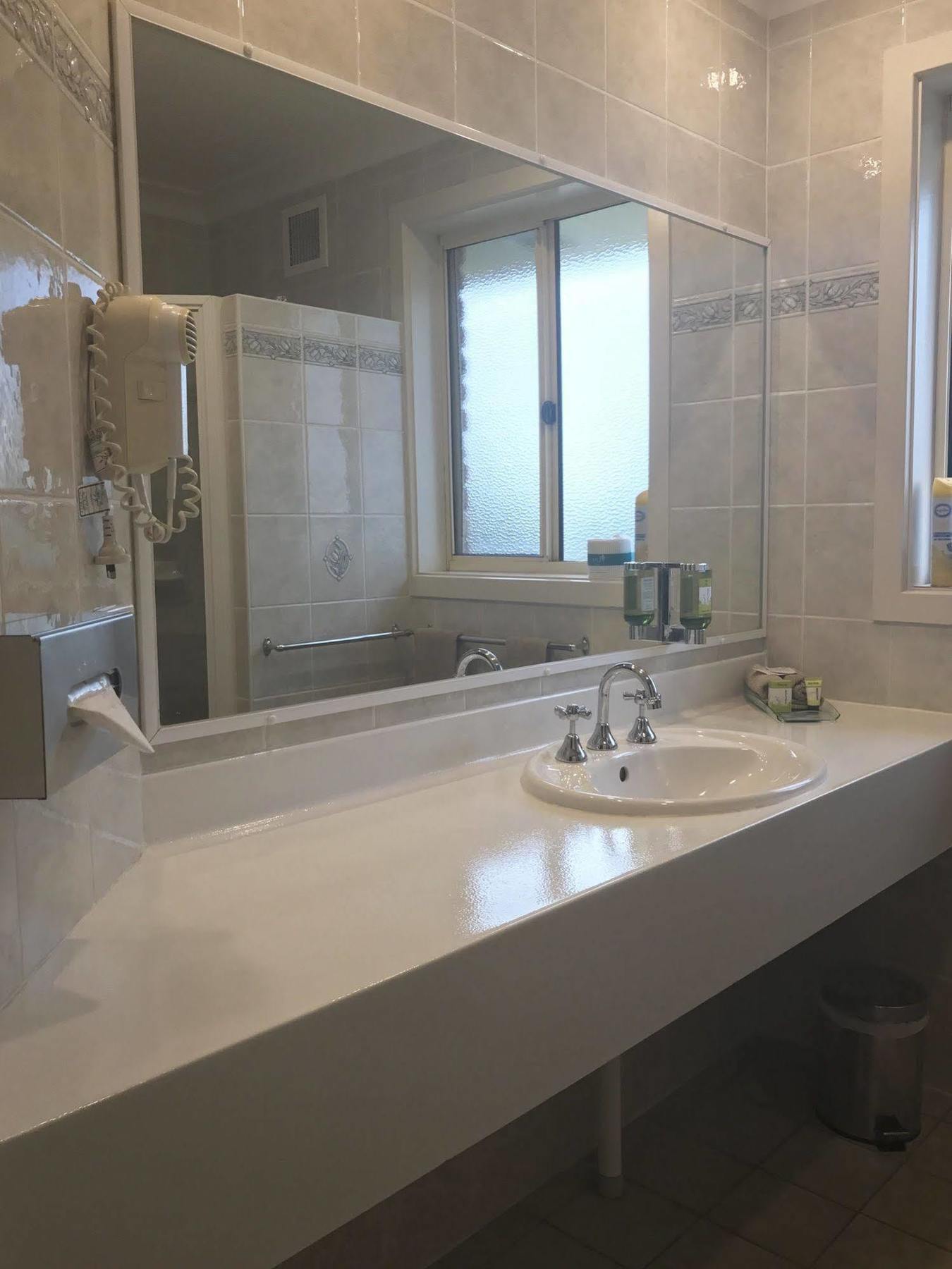 Endeavour Court Motor Inn Dubbo Ngoại thất bức ảnh
